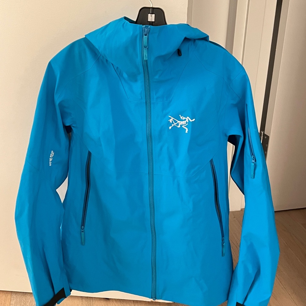 Arc'teryx Sentinel Women's Blue Jacket - Medium - Goretex